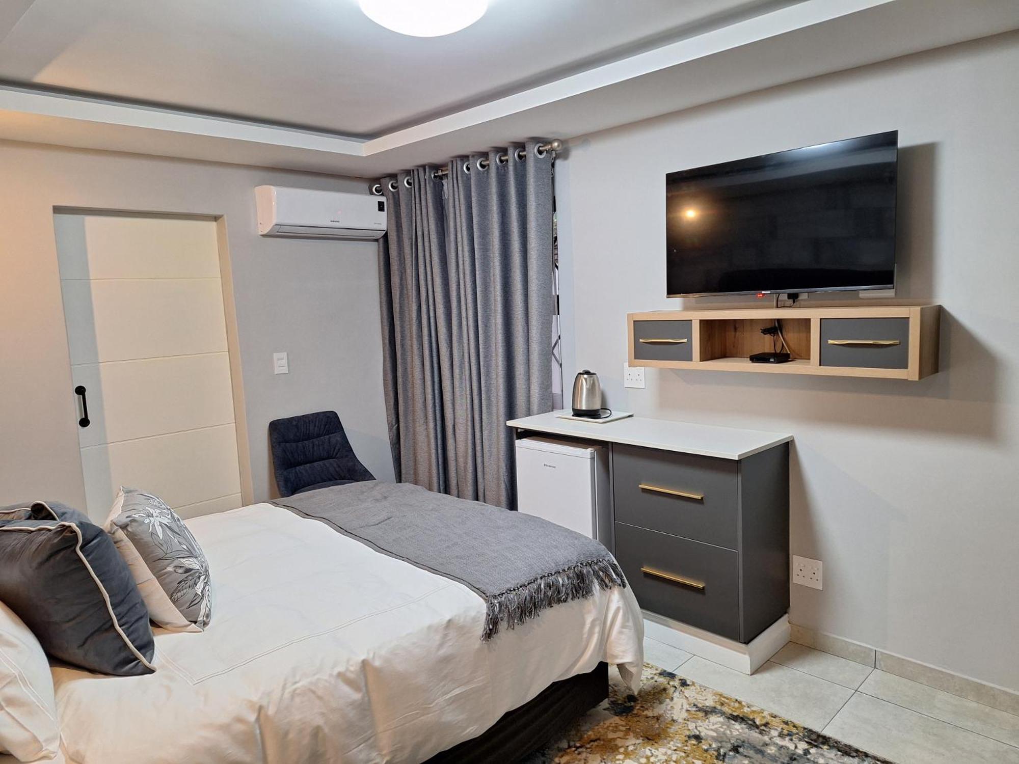 Hotel La Grace Kempton Park Exterior foto